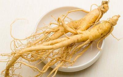 2 cách ngâm rượu sâm độc đáo, đơn giản, vạn người mê