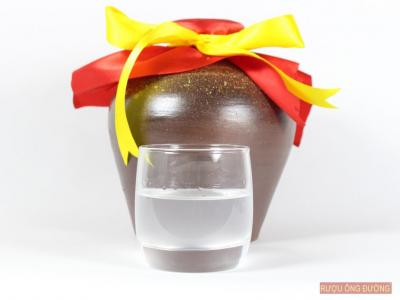 Rượu trắng nấu ăn là gì? Công dụng và cách sử dụng